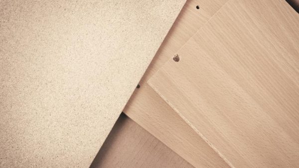 Instalaciones de revestimiento de madera y similares