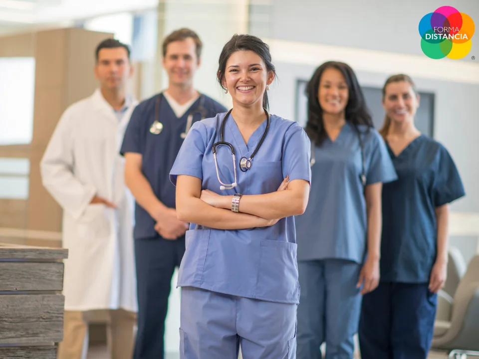 Auxiliar de Enfermería con prácticas